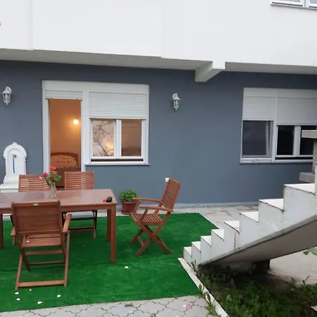 Dom wakacyjny Resting House Oaza