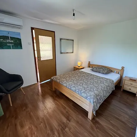 Resting House Oaza *