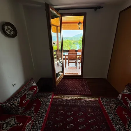 Dom wakacyjny Resting House Oaza